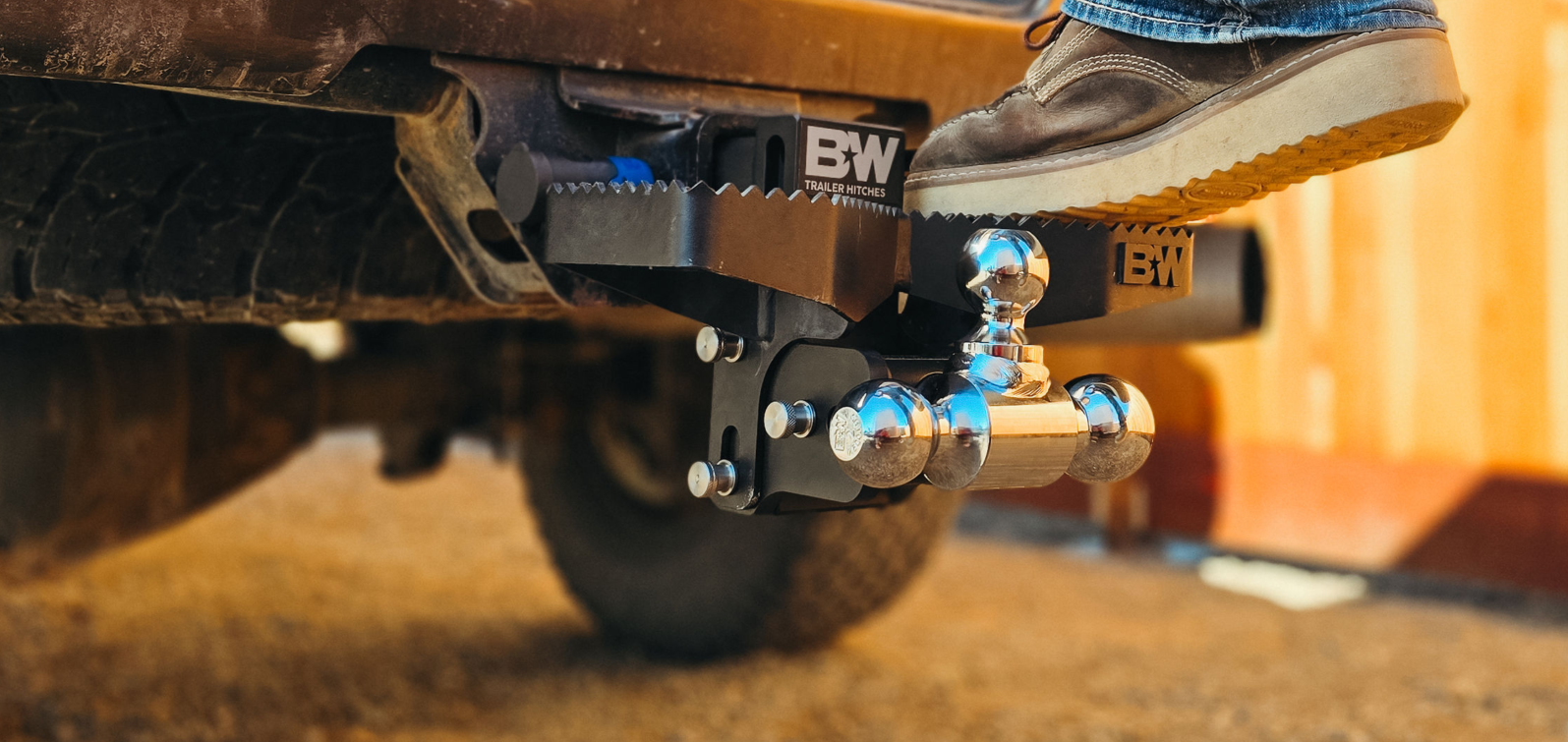 Tow-Hitch - Nobile Brothers Truck Accessory Centers